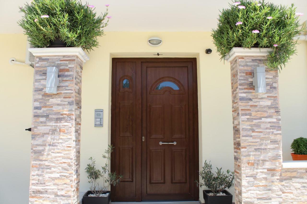 Antelia Homes สเกียธอสทาวน์ ภายนอก รูปภาพ