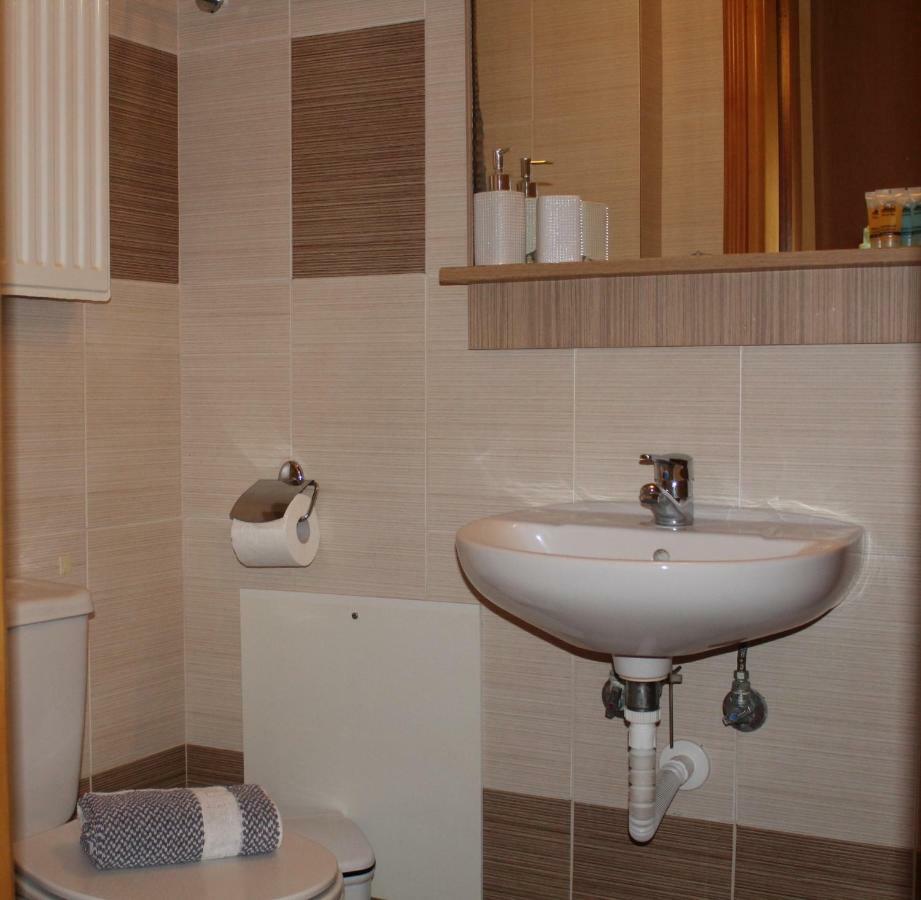 Antelia Homes สเกียธอสทาวน์ ภายนอก รูปภาพ